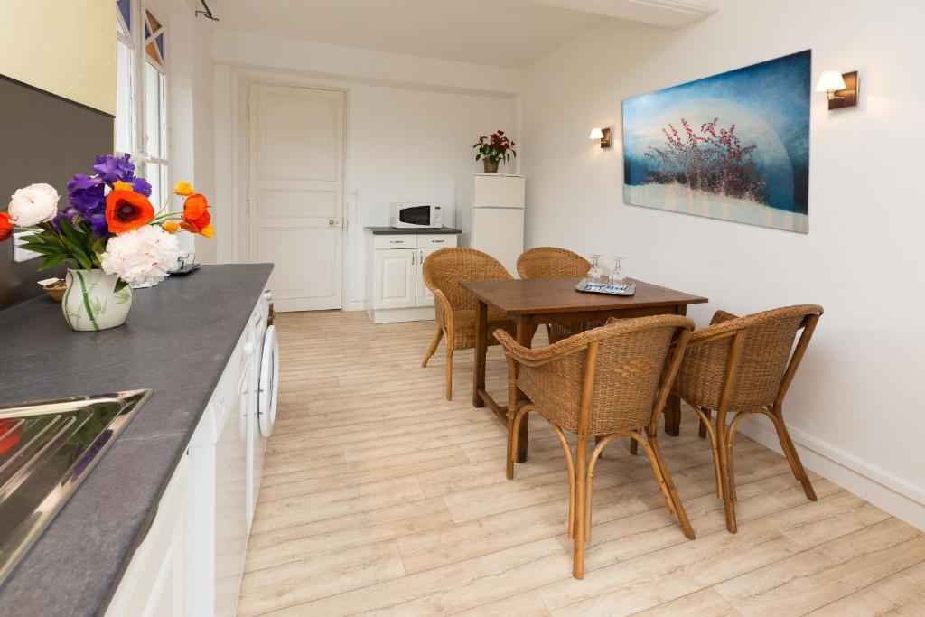 Auberge Du Manoir D'Archelles Arques-la-Bataille Habitación foto