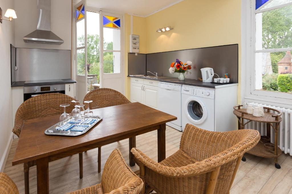 Auberge Du Manoir D'Archelles Arques-la-Bataille Habitación foto